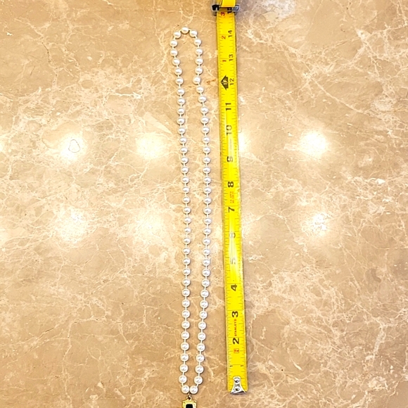 Faux Pearl Necklace with Multi-colored Gemstones in Pendant - Picture 12 of 17